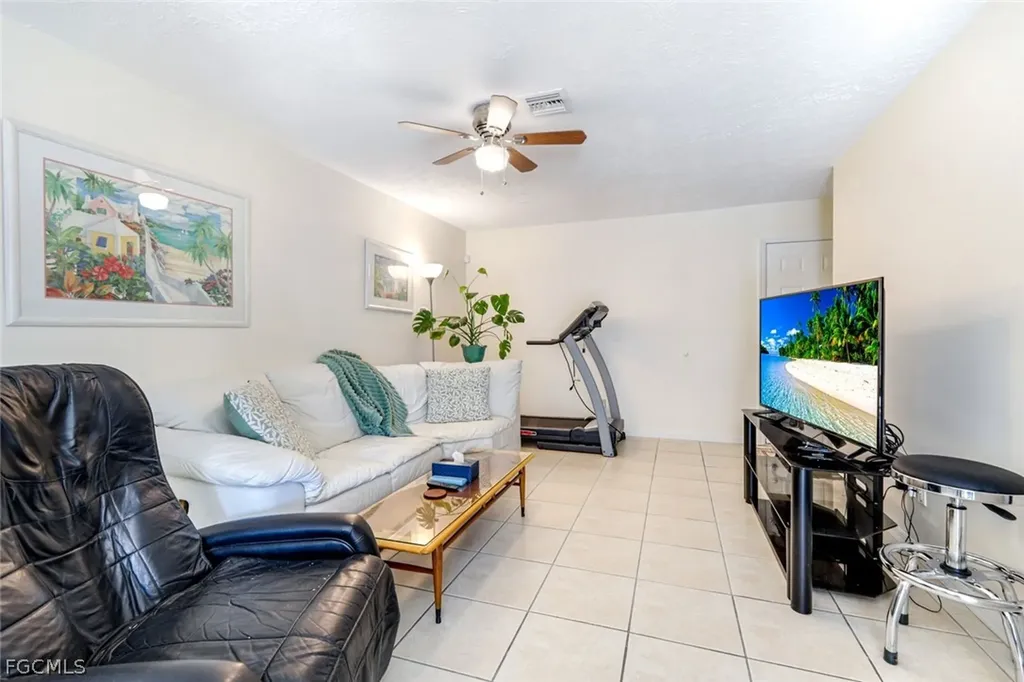 1410/ 1412 SE 8th Avenue Cape Coral FL 33990