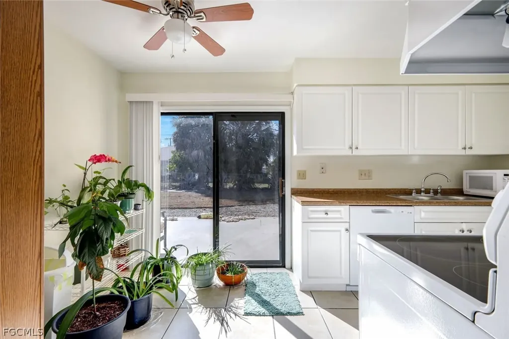 1410/ 1412 SE 8th Avenue Cape Coral FL 33990