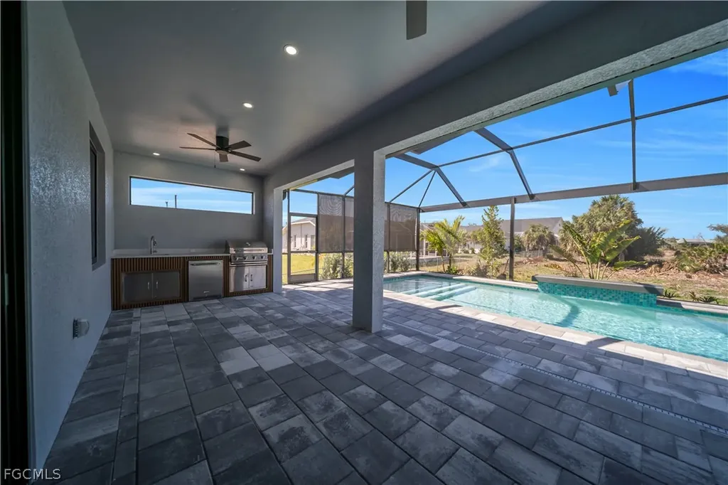 2858 SW 25th Place Cape Coral FL 33914