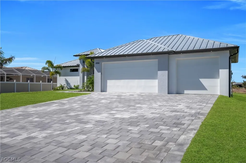 2858 SW 25th Place Cape Coral FL 33914