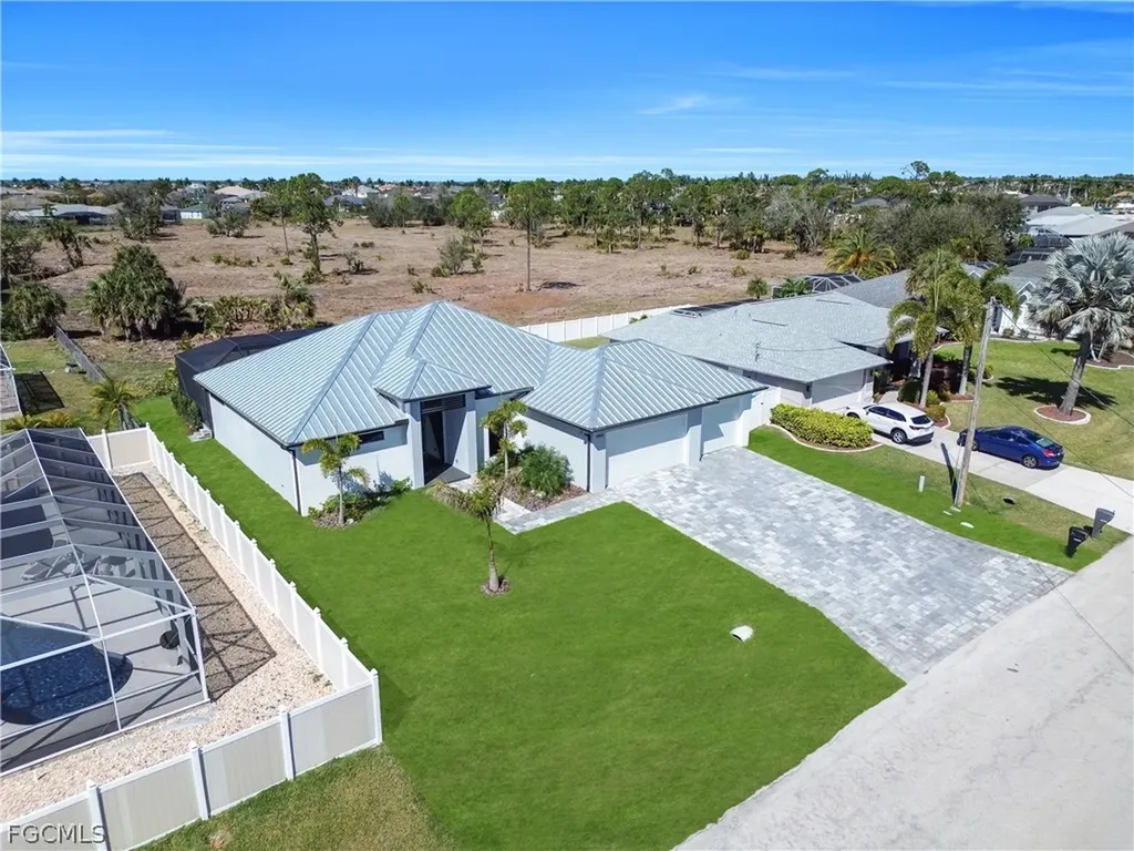 2858 SW 25th Place Cape Coral FL 33914