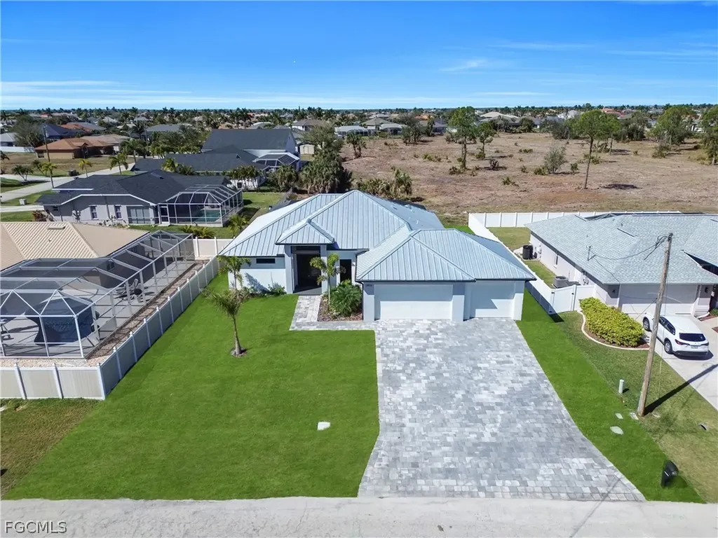 2858 SW 25th Place Cape Coral FL 33914
