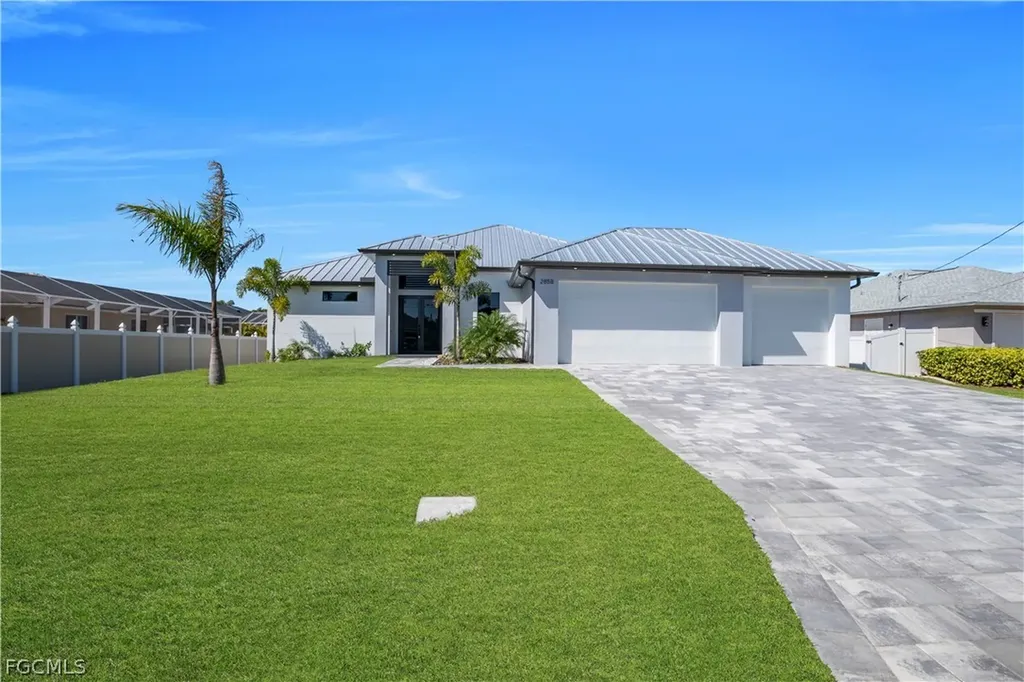 2858 SW 25th Place Cape Coral FL 33914