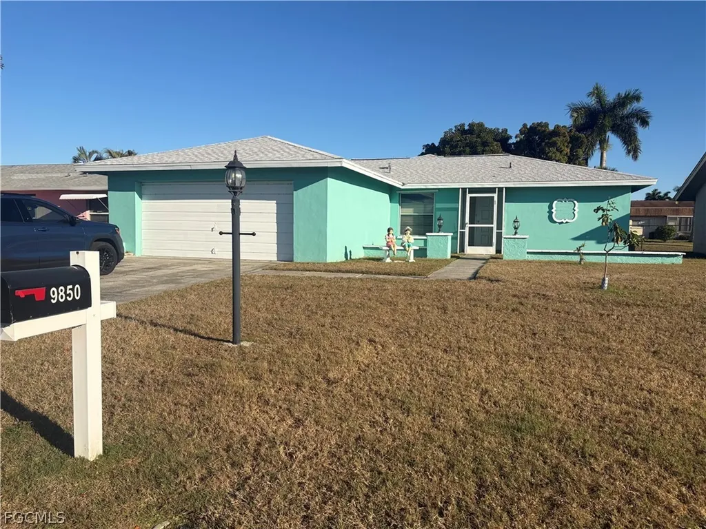 9850 Owlclover Street Fort Myers FL 33919
