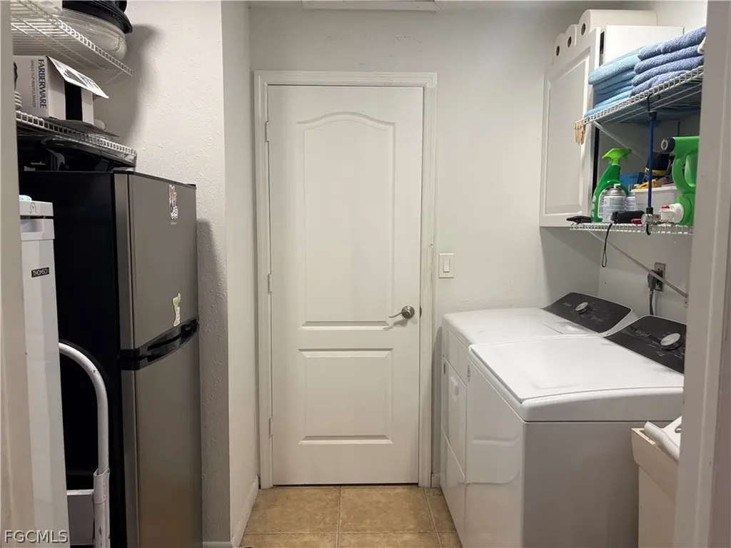 9850 Owlclover Street Fort Myers FL 33919