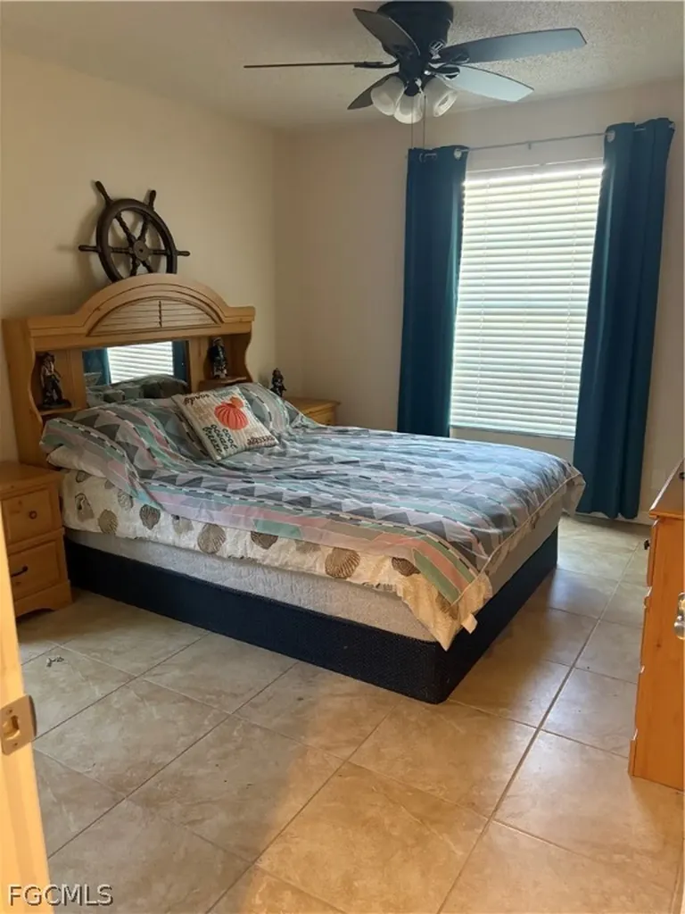 9850 Owlclover Street Fort Myers FL 33919