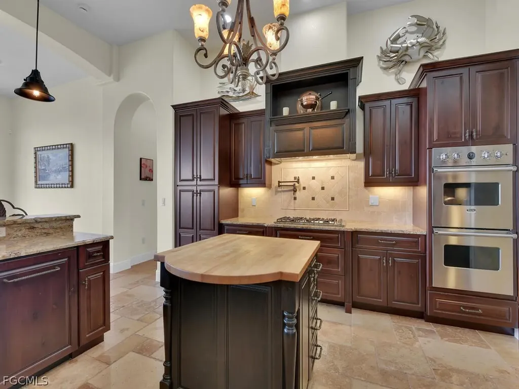 511 SW 53rd Terrace Cape Coral FL 33914