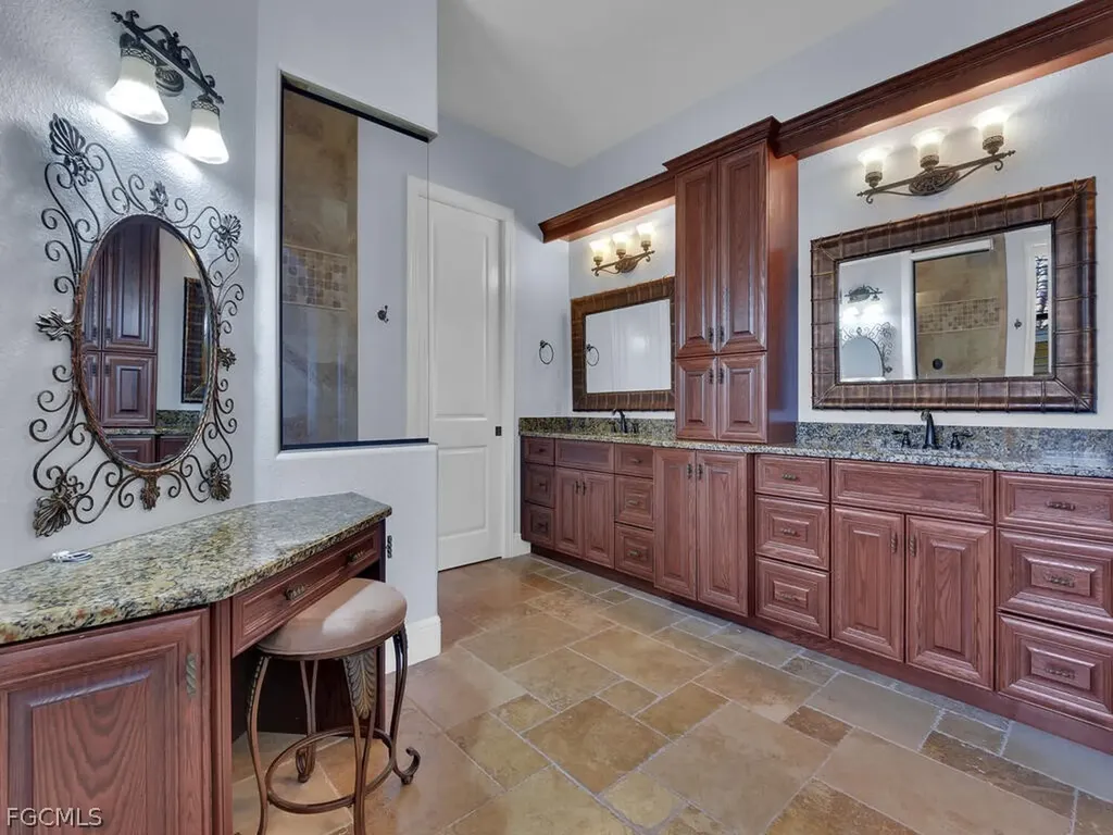 511 SW 53rd Terrace Cape Coral FL 33914