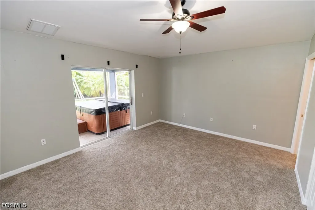 417 SE 21st Terrace Cape Coral FL 33990