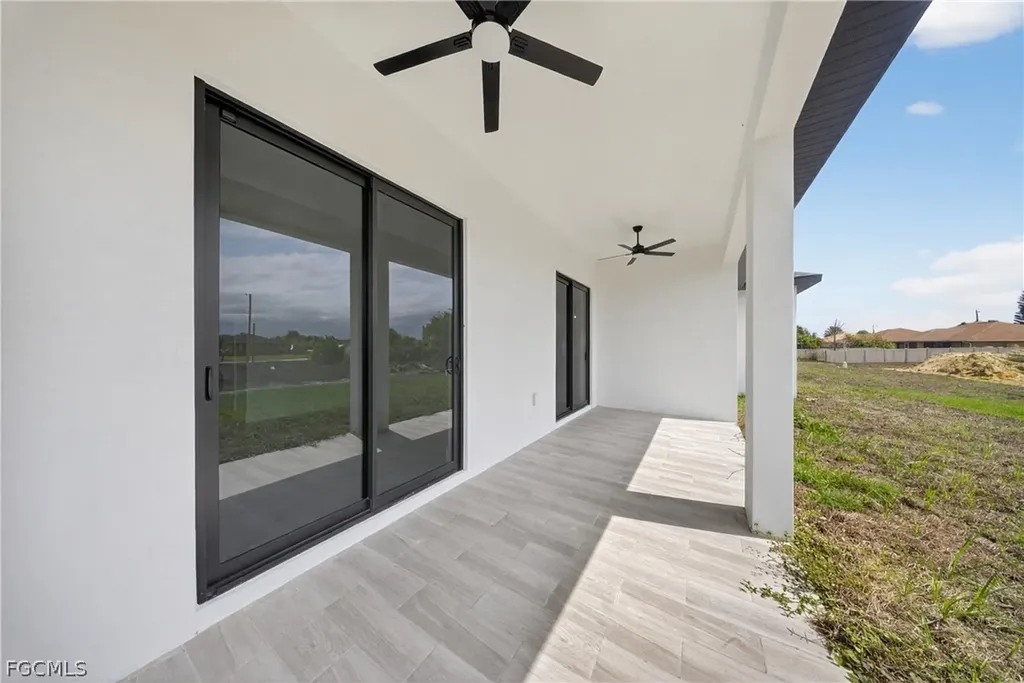 4105 10th Street W Lehigh Acres FL 33971