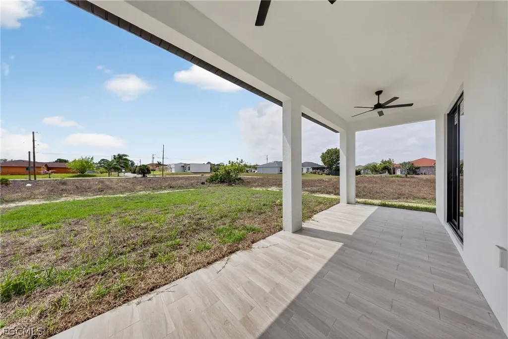4105 10th Street W Lehigh Acres FL 33971