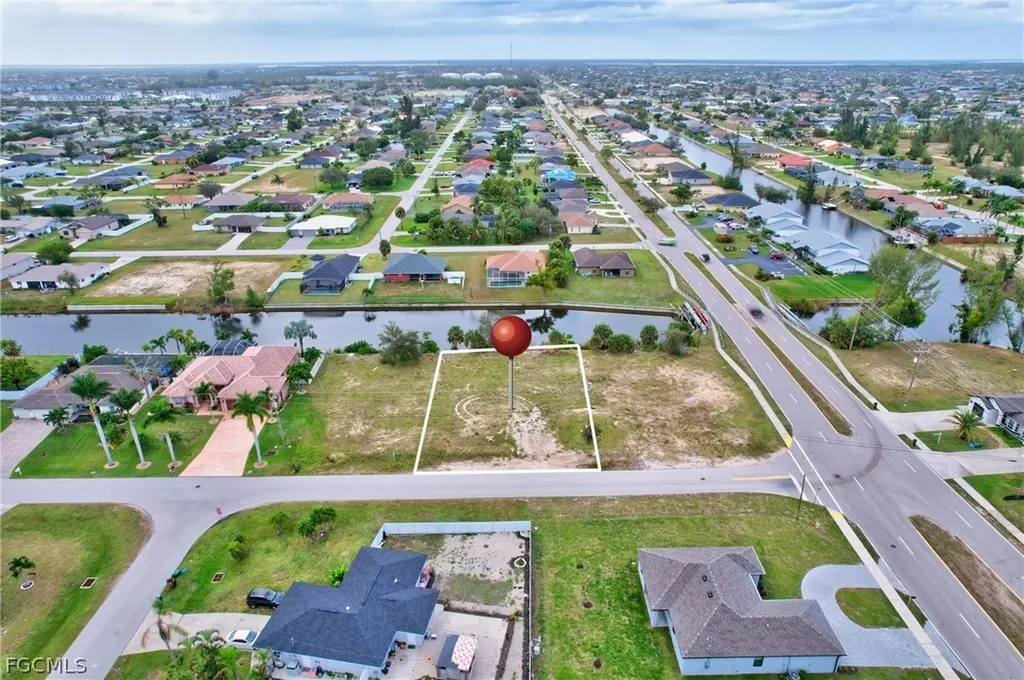 3206 SW 11th Place Cape Coral FL 33914