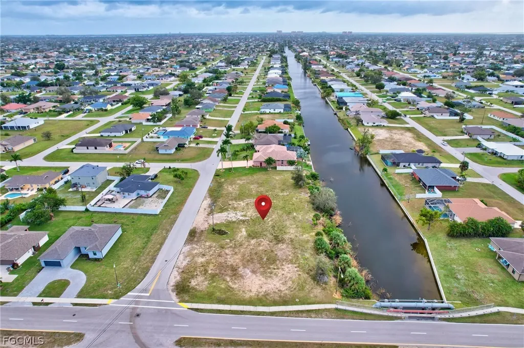 3206 SW 11th Place Cape Coral FL 33914