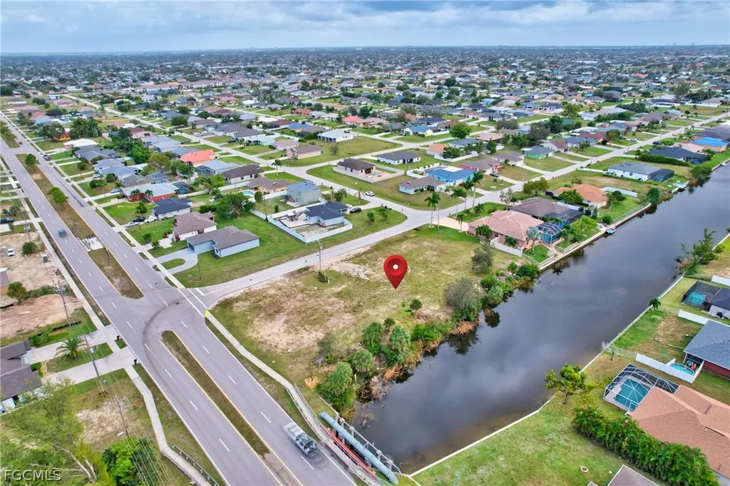 3206 SW 11th Place Cape Coral FL 33914