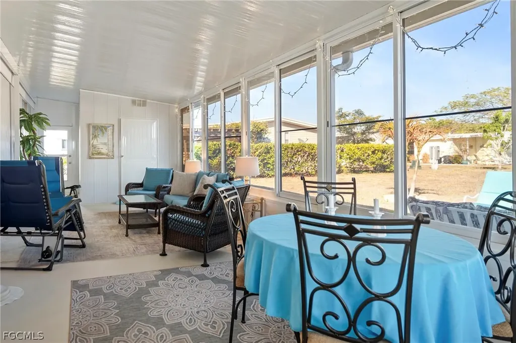 5523 Salem Lane North Fort Myers FL 33917