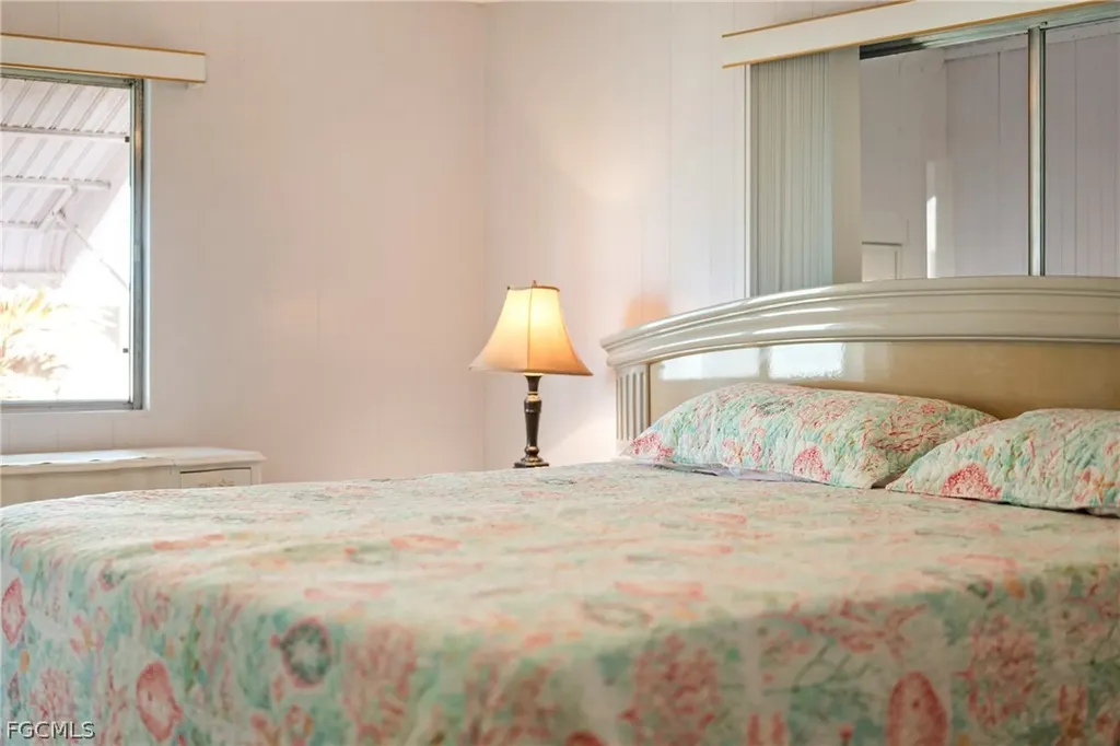 5523 Salem Lane North Fort Myers FL 33917