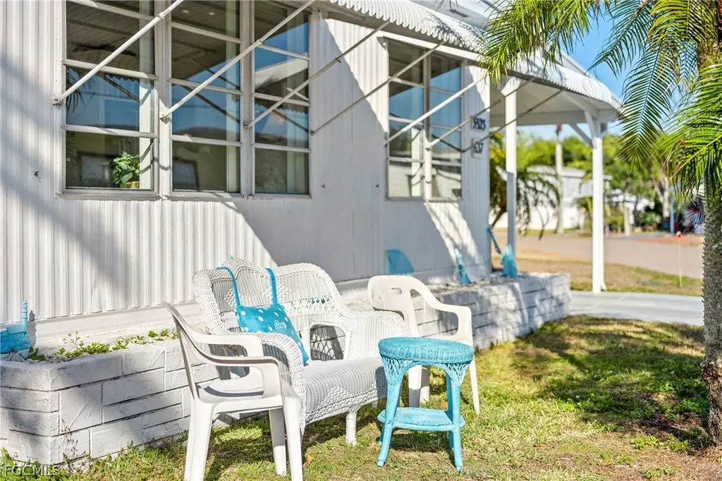 5523 Salem Lane North Fort Myers FL 33917