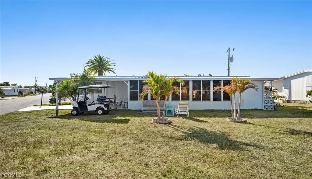 5523 Salem Lane North Fort Myers FL 33917