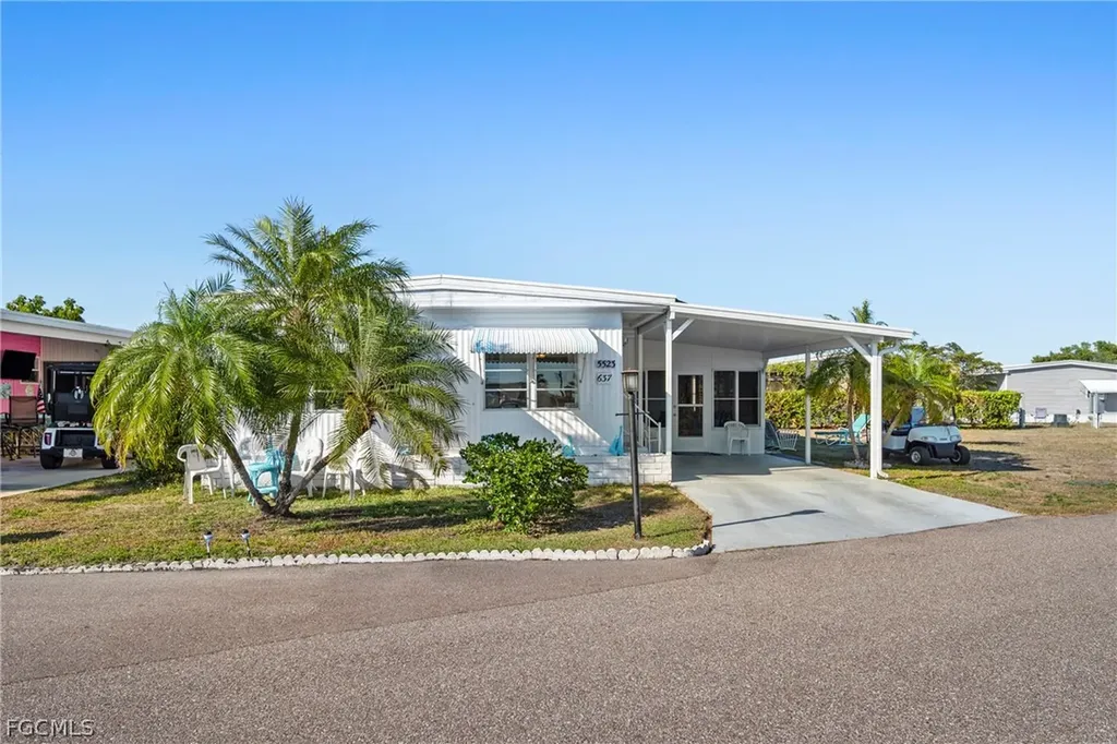 5523 Salem Lane North Fort Myers FL 33917