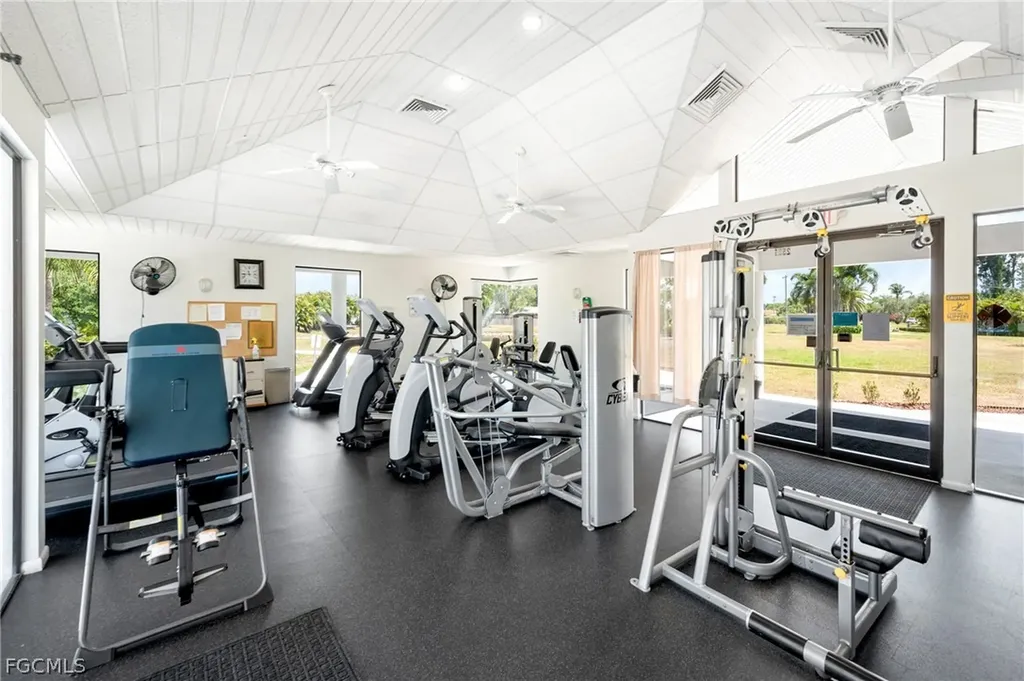 5523 Salem Lane North Fort Myers FL 33917