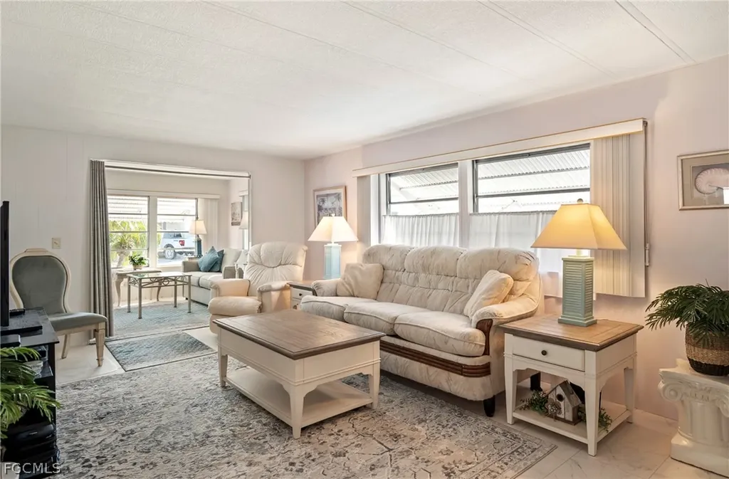 5523 Salem Lane North Fort Myers FL 33917