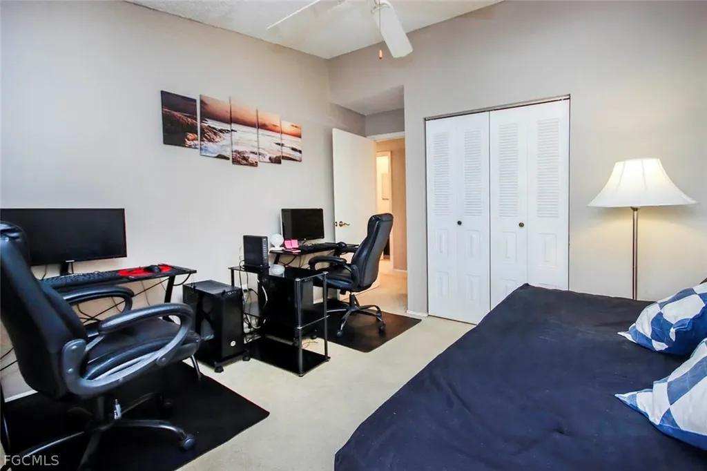 8121 S Woods Circle Fort Myers FL 33919
