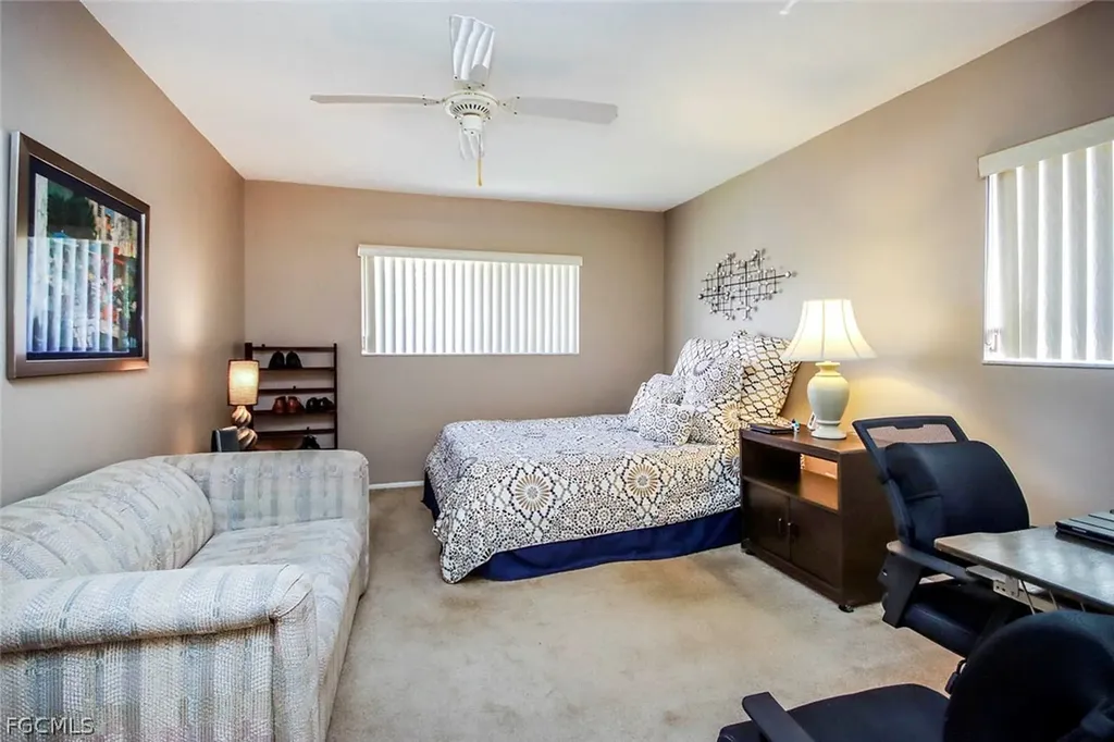 8121 S Woods Circle Fort Myers FL 33919