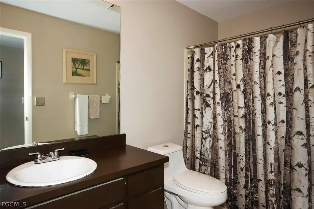 8121 S Woods Circle Fort Myers FL 33919