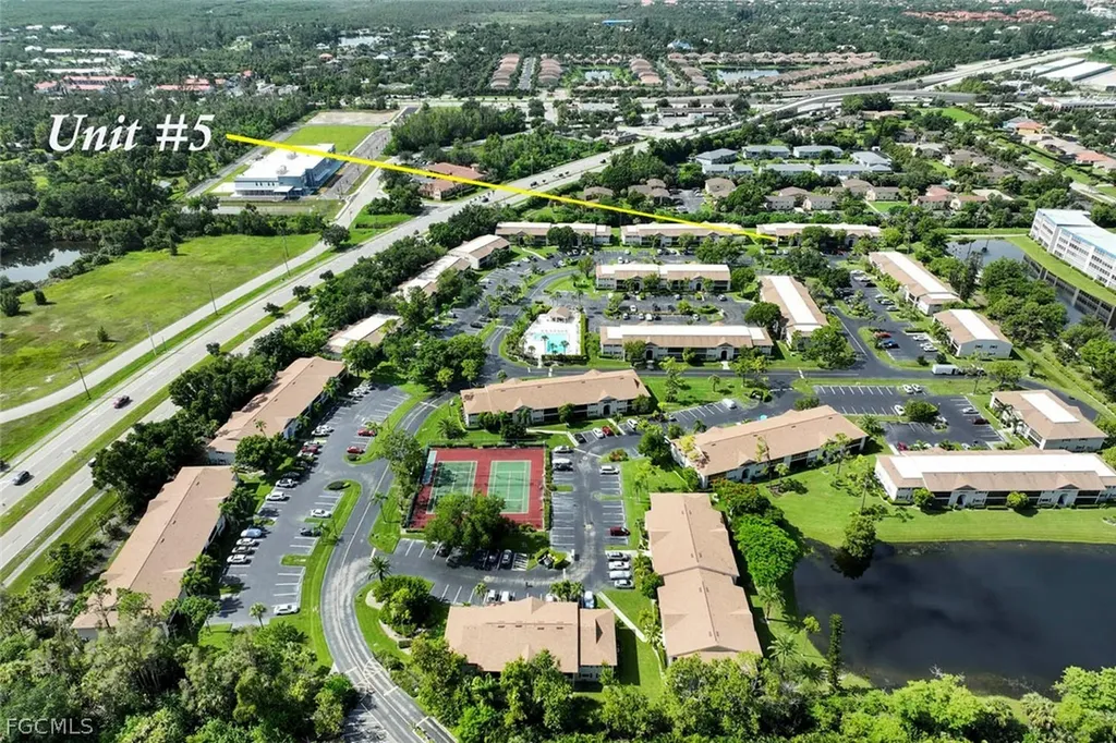 8121 S Woods Circle Fort Myers FL 33919