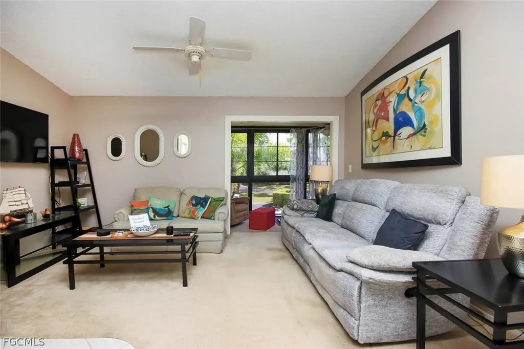 8121 S Woods Circle Fort Myers FL 33919