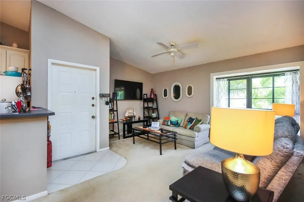 8121 S Woods Circle Fort Myers FL 33919