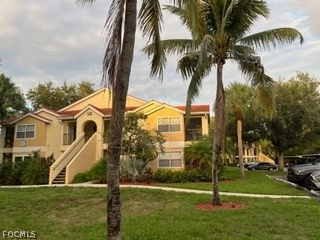 12591 Equestrian Circle Fort Myers FL 33907