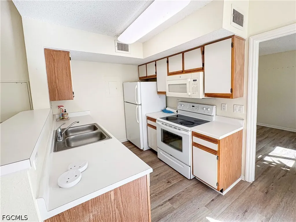 12591 Equestrian Circle Fort Myers FL 33907
