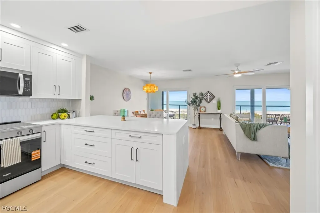 1341 Middle Gulf Drive Sanibel FL 33957