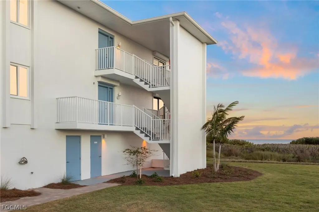 1341 Middle Gulf Drive Sanibel FL 33957