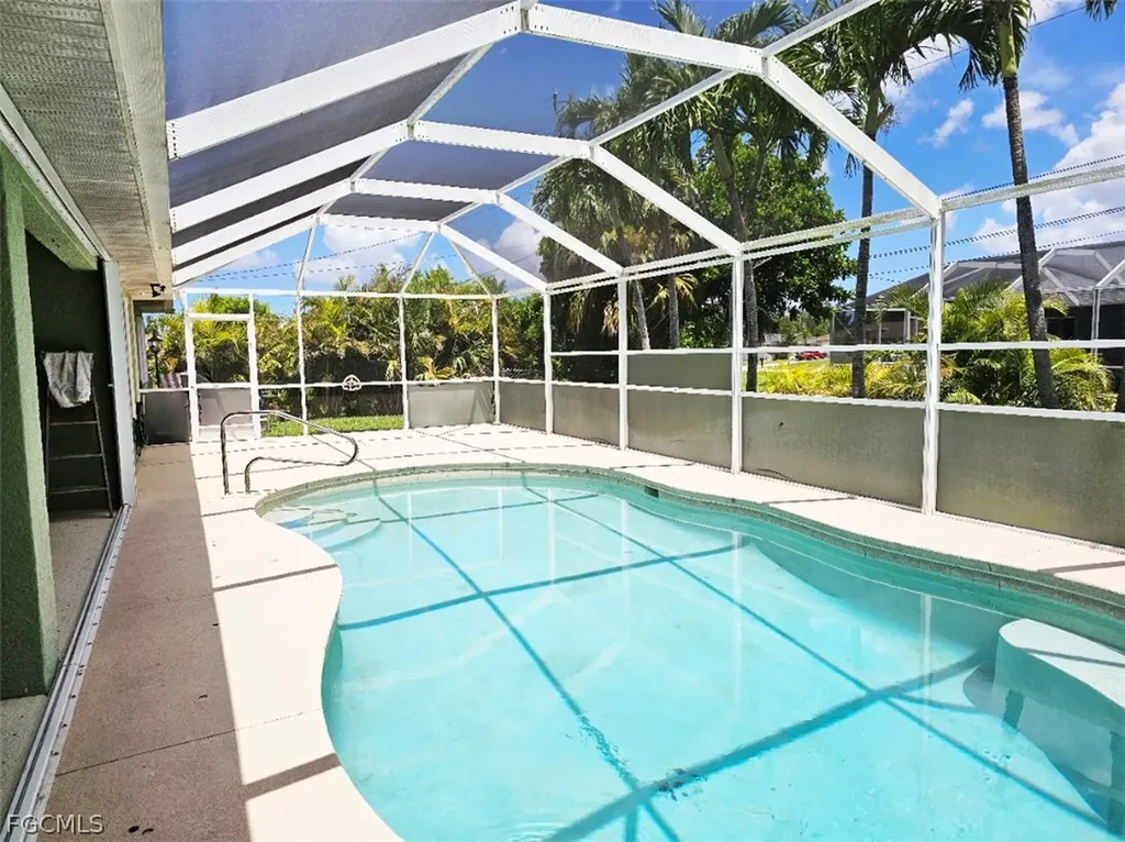 1811 Savona Parkway W Cape Coral FL 33914