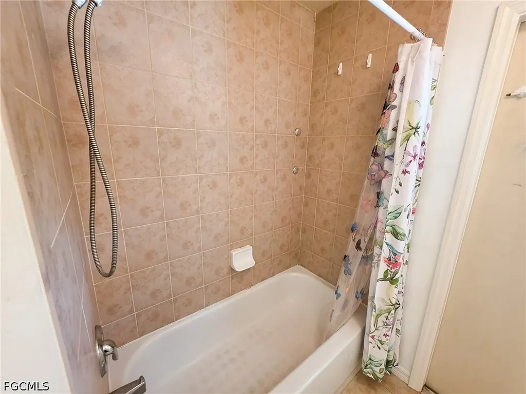 1811 Savona Parkway W Cape Coral FL 33914