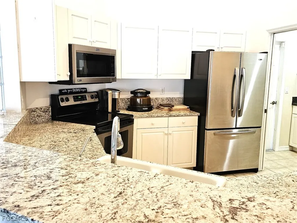 1811 Savona Parkway W Cape Coral FL 33914