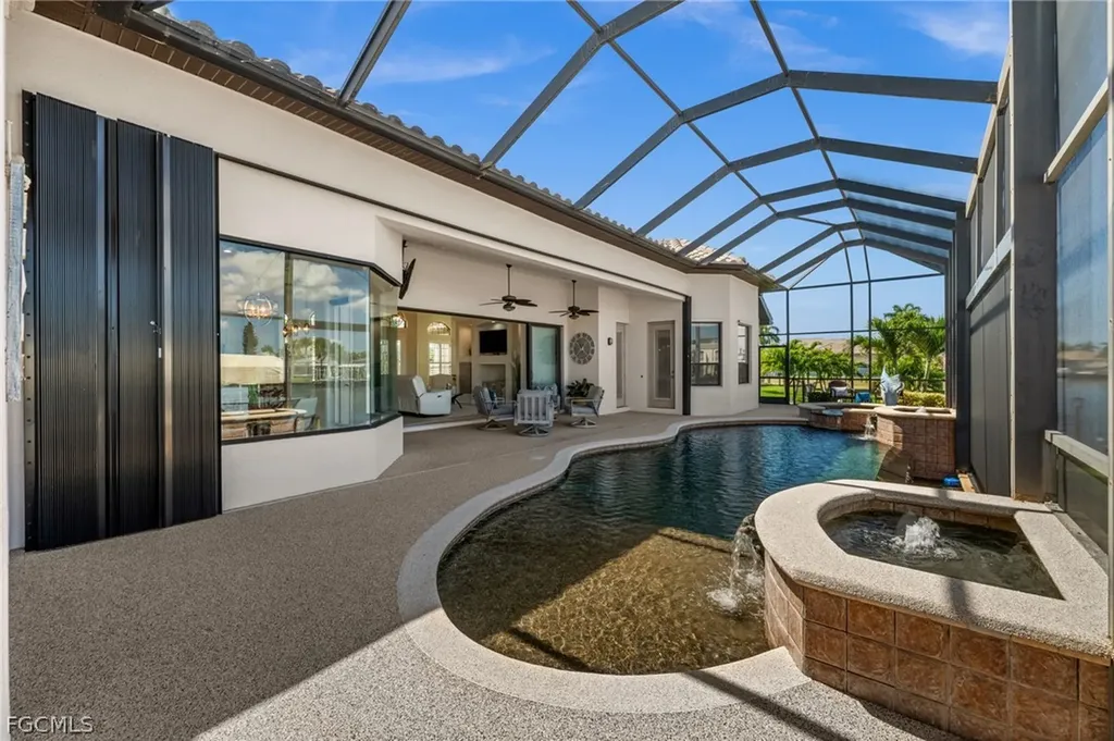 5205 Tamiami Court Cape Coral FL 33904