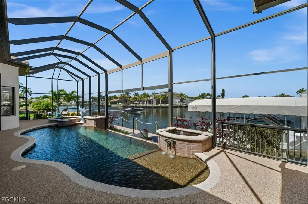 5205 Tamiami Court Cape Coral FL 33904
