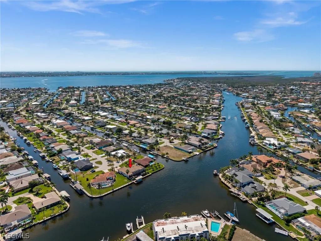 5205 Tamiami Court Cape Coral FL 33904
