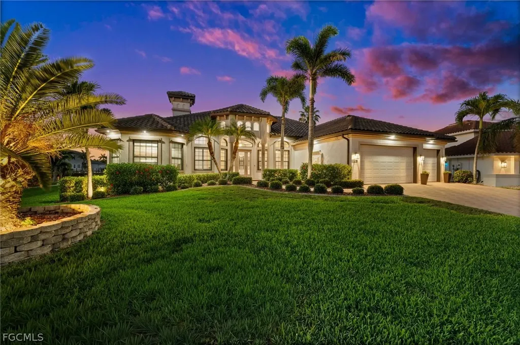 5205 Tamiami Court Cape Coral FL 33904
