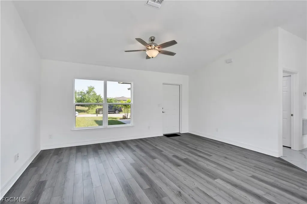 2227 NW 6th Place Cape Coral FL 33993