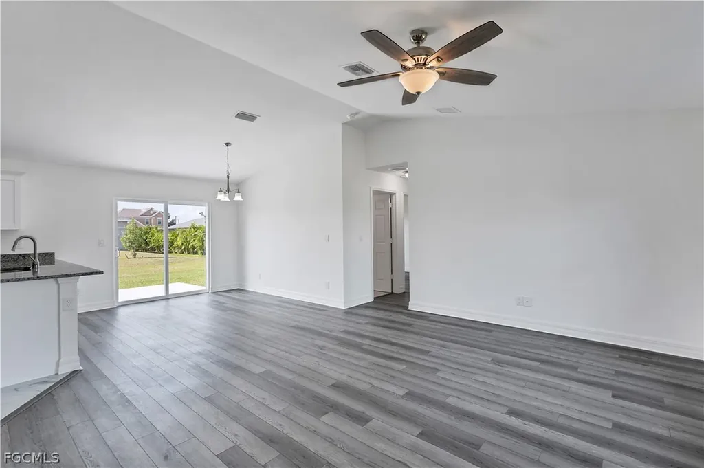 2227 NW 6th Place Cape Coral FL 33993