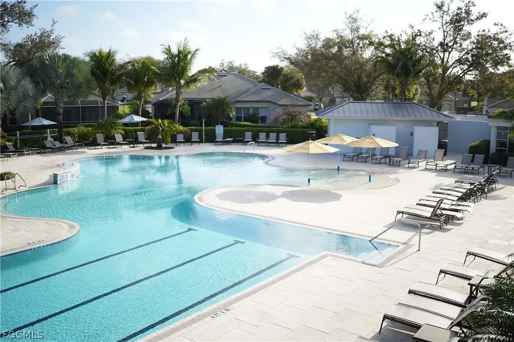 12109 Palm Cove Street Fort Myers FL 33913