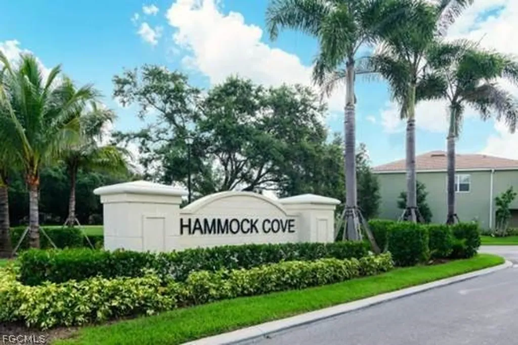 12109 Palm Cove Street Fort Myers FL 33913