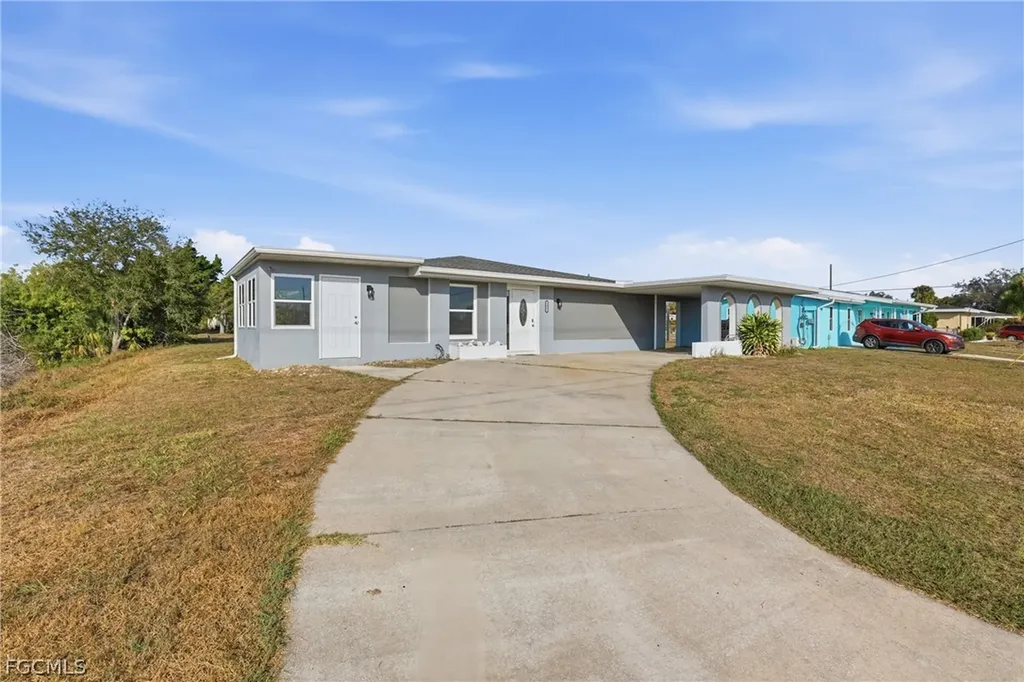 1621 Sheehan Boulevard Port Charlotte FL 33952