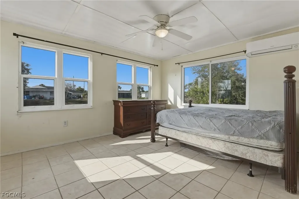 1621 Sheehan Boulevard Port Charlotte FL 33952