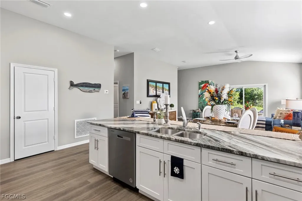 112 Wilmington Parkway Cape Coral FL 33993