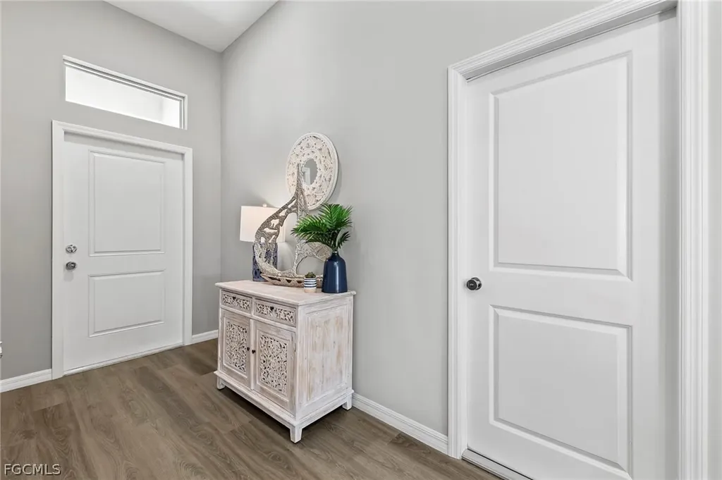 112 Wilmington Parkway Cape Coral FL 33993